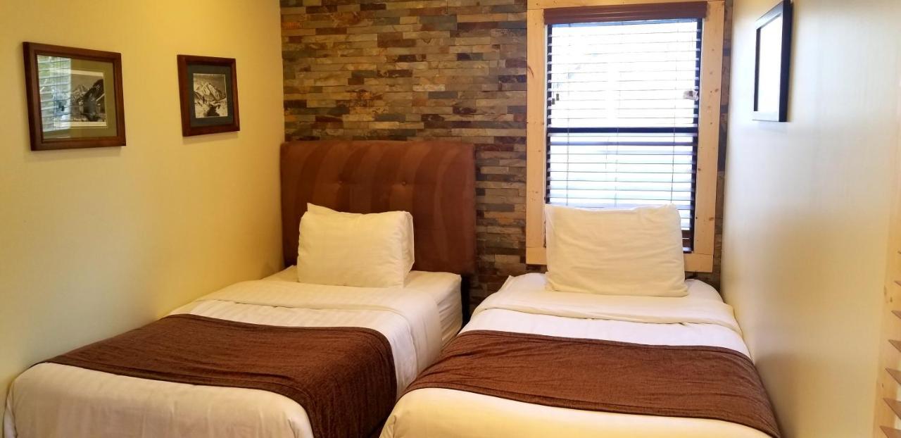 Convict Lake Resort 맘모스 레이크스 외부 사진