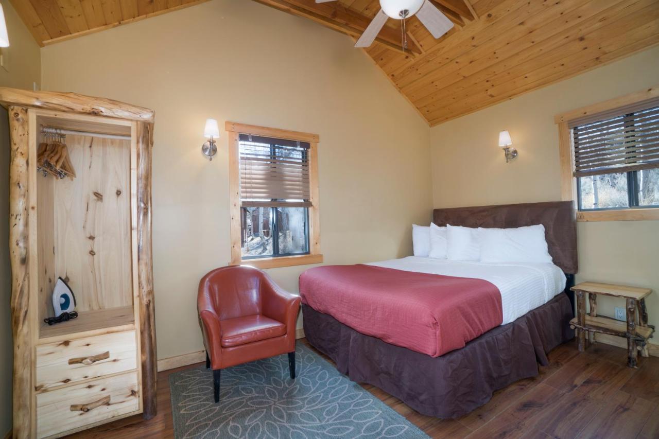 Convict Lake Resort 맘모스 레이크스 외부 사진